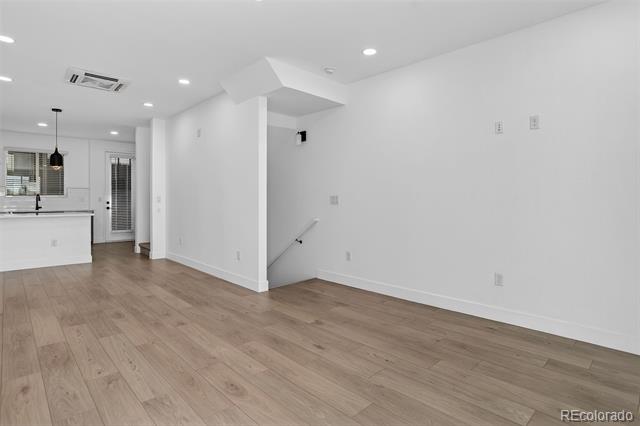 5128 W 26th Avenue Unit: 209