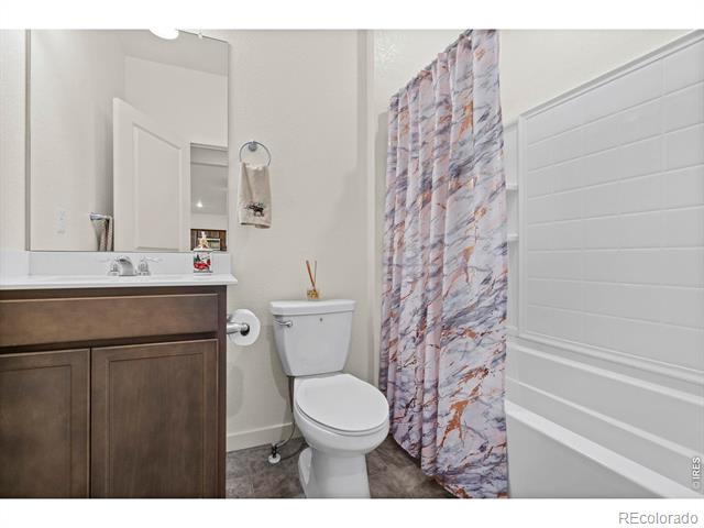 2555 Siskin Way