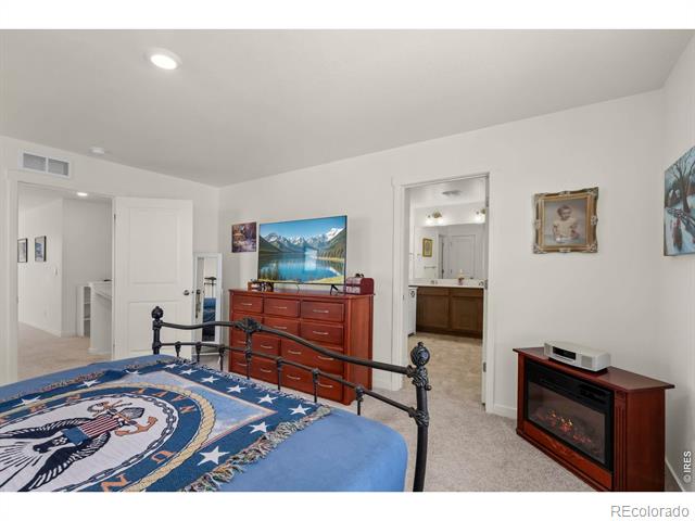 2555 Siskin Way