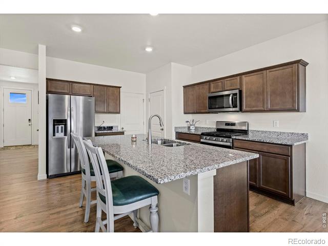 2555 Siskin Way
