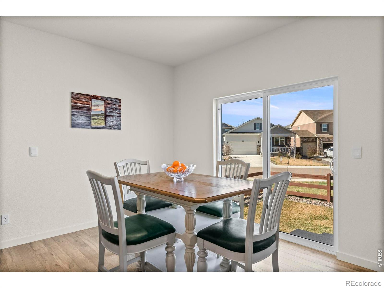2555 Siskin Way