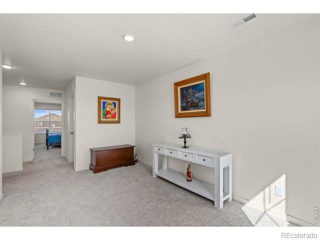 2555 Siskin Way