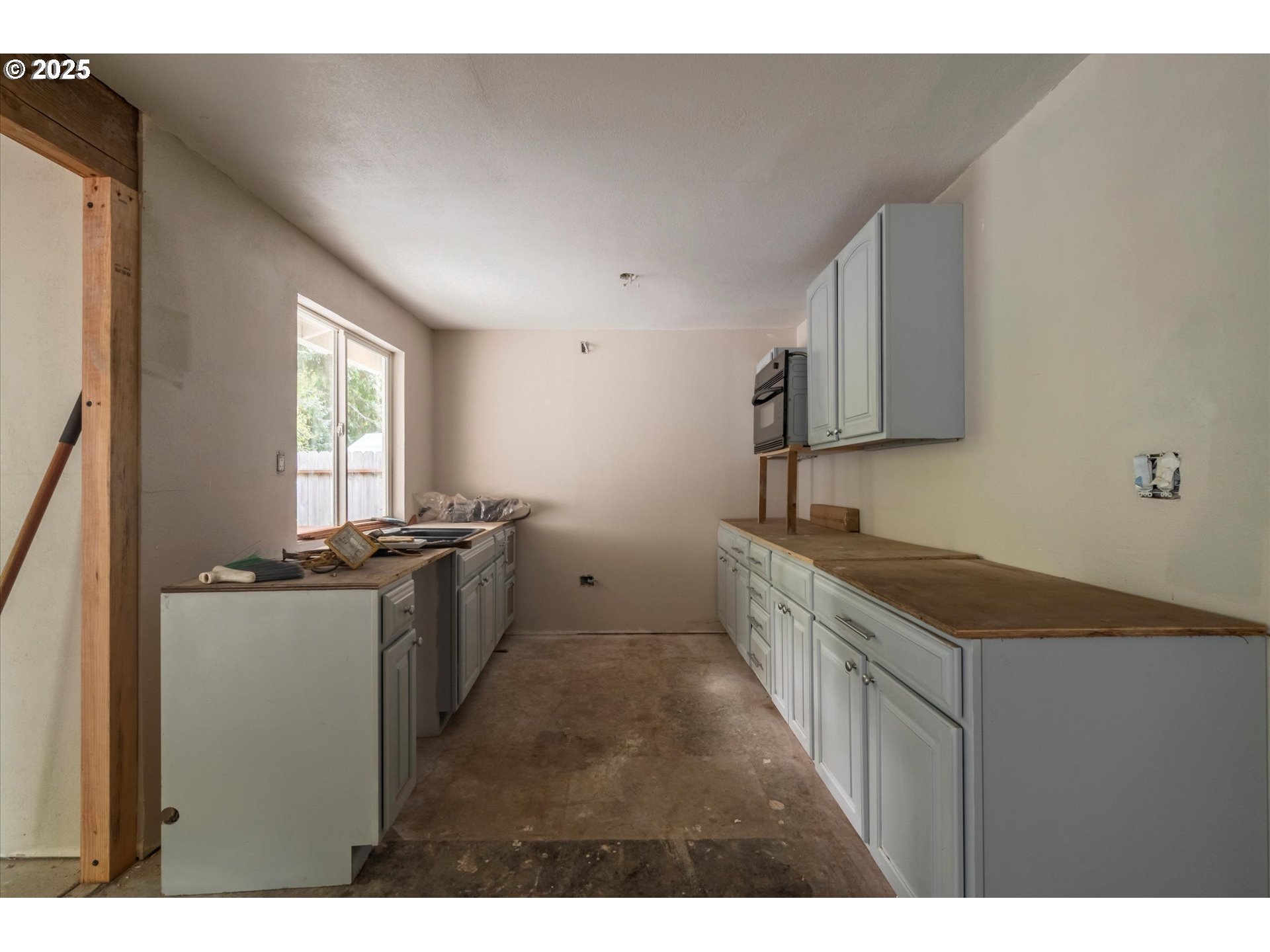 3292 MUNSEL LAKE RD