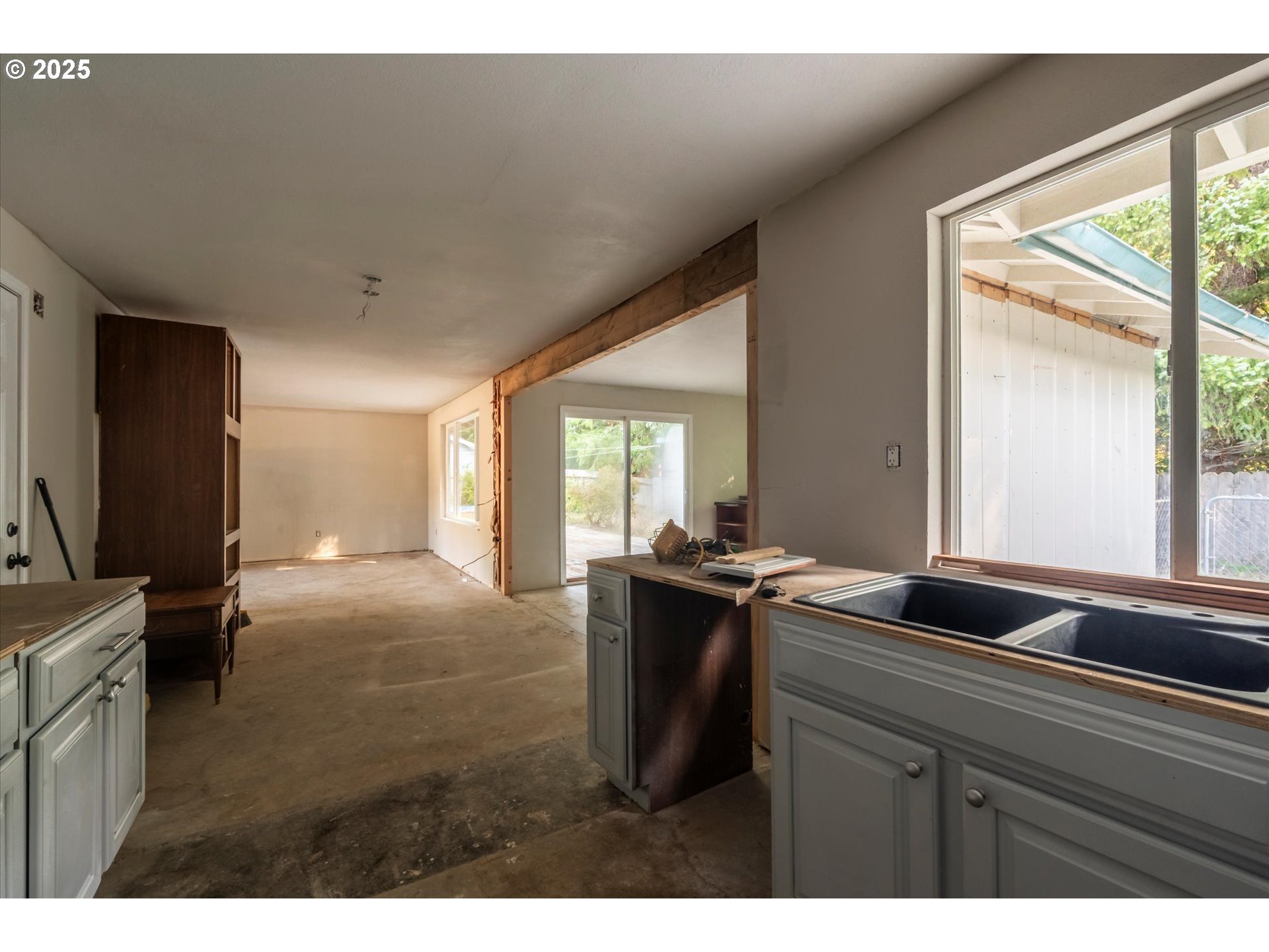 3292 MUNSEL LAKE RD