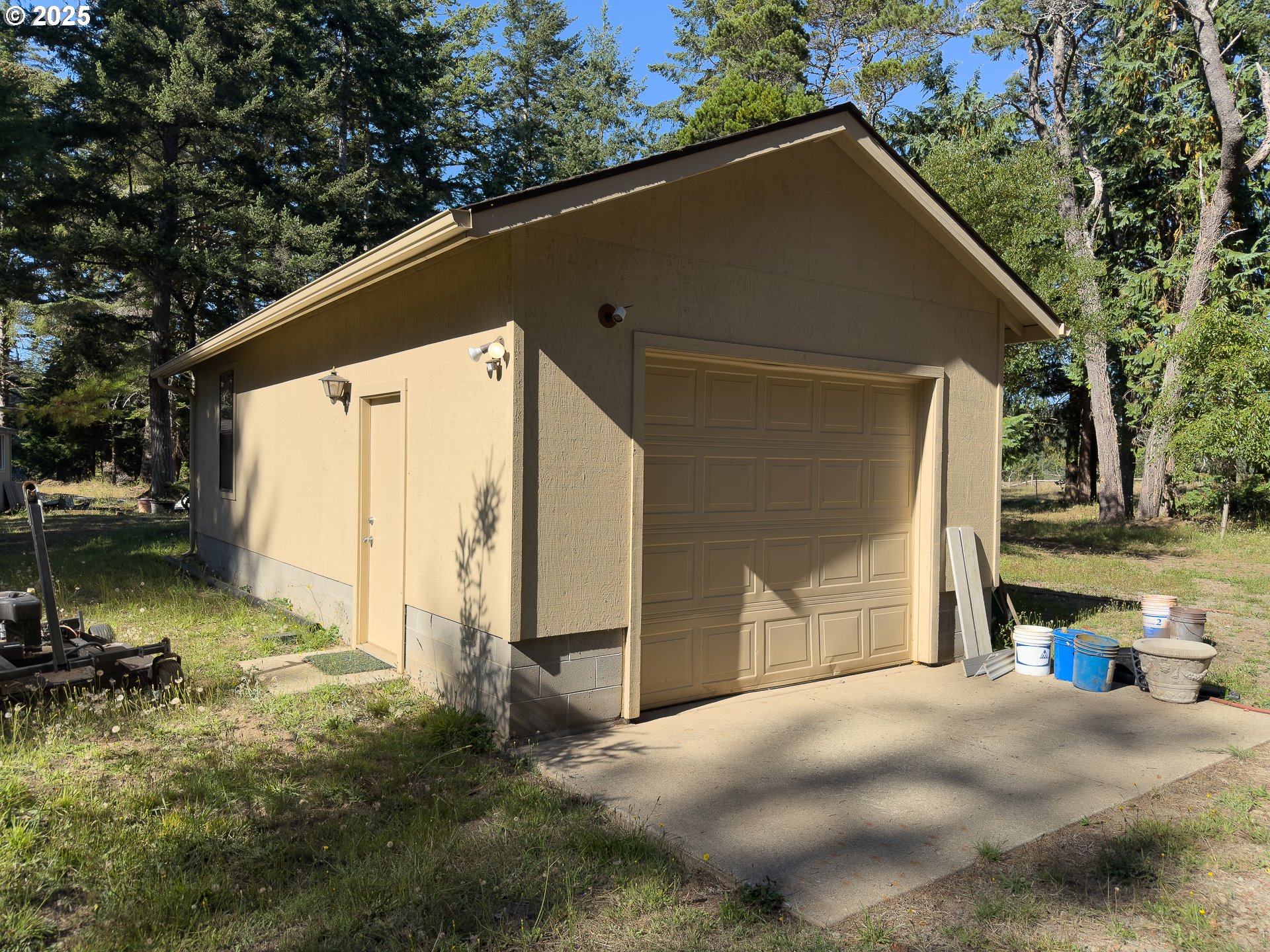 Bradley Lake LN 1602