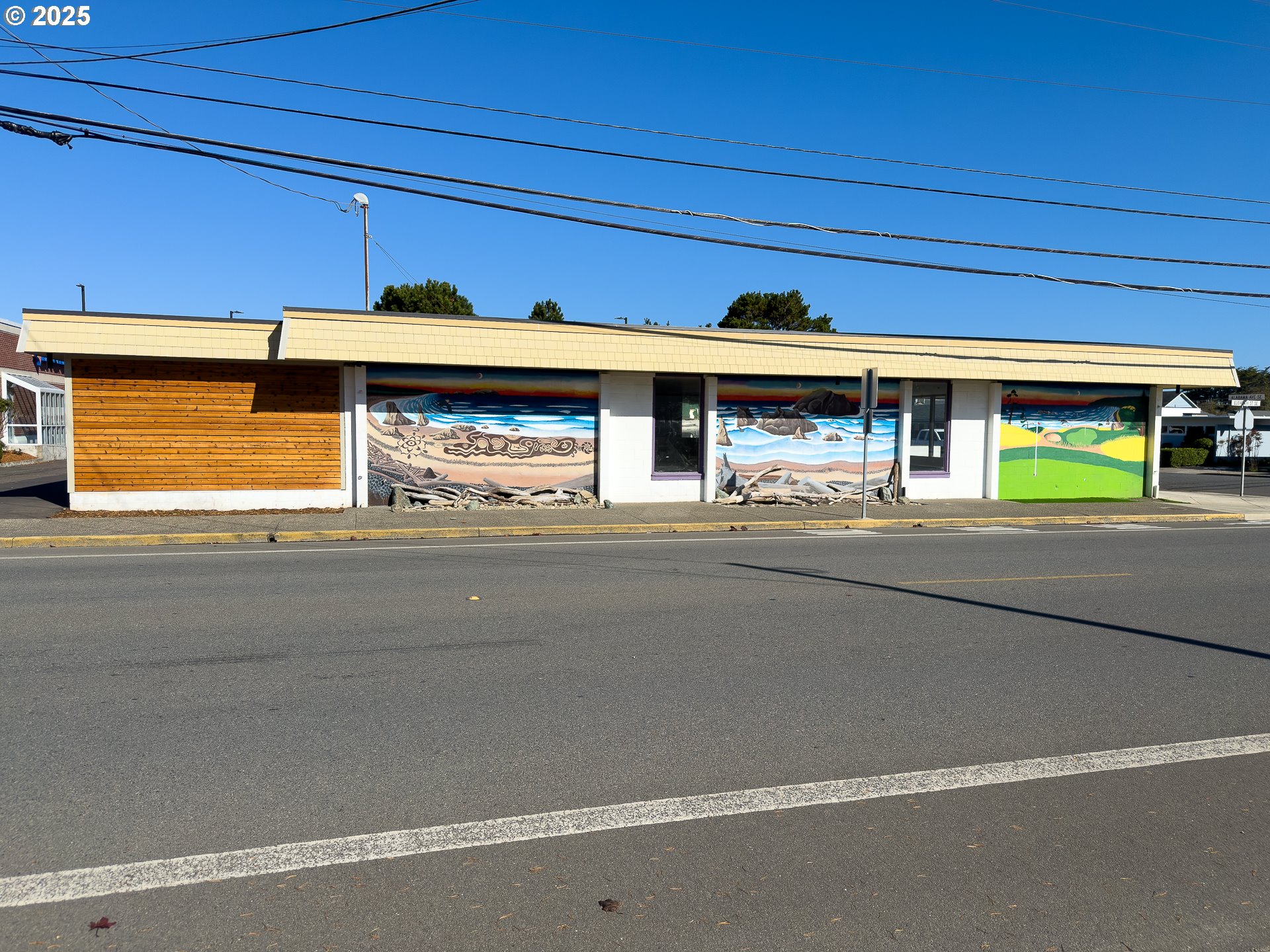 1092 ALABAMA AVE SE, Bandon