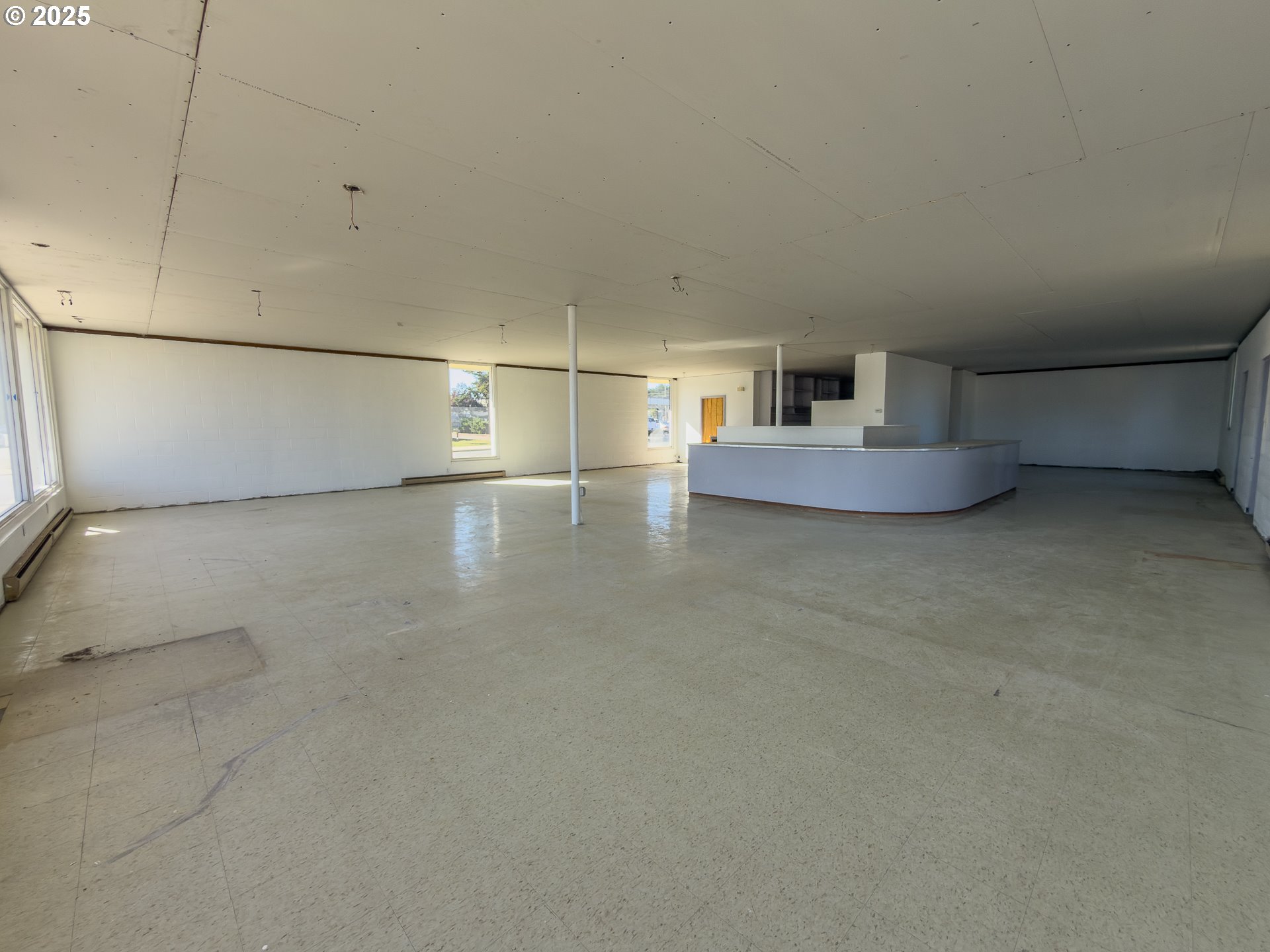 1092 ALABAMA AVE SE, Bandon