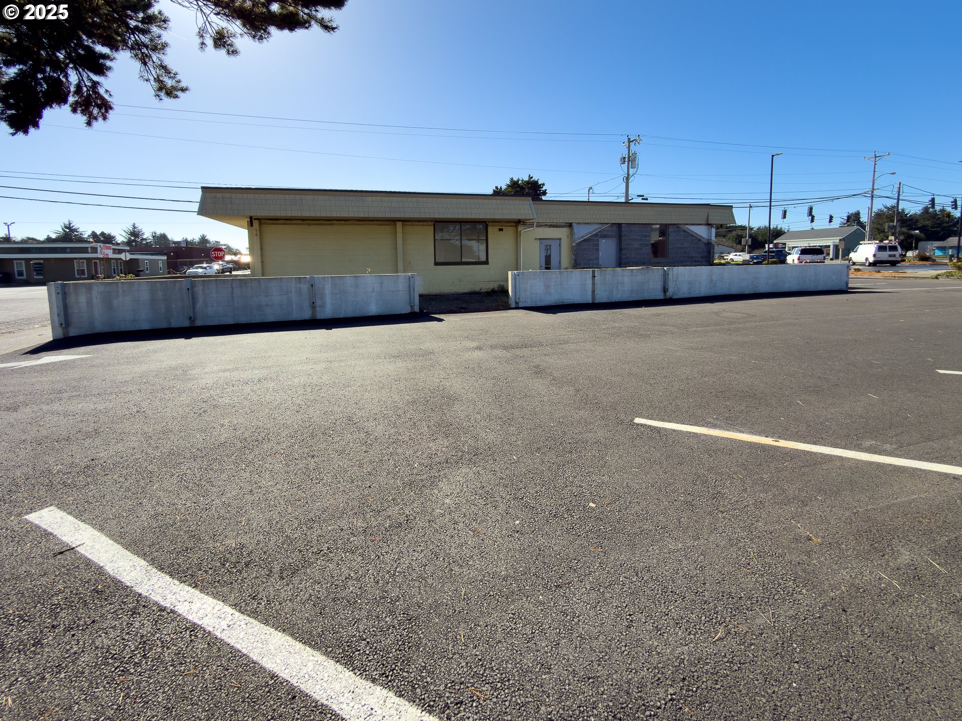 1092 ALABAMA AVE SE, Bandon