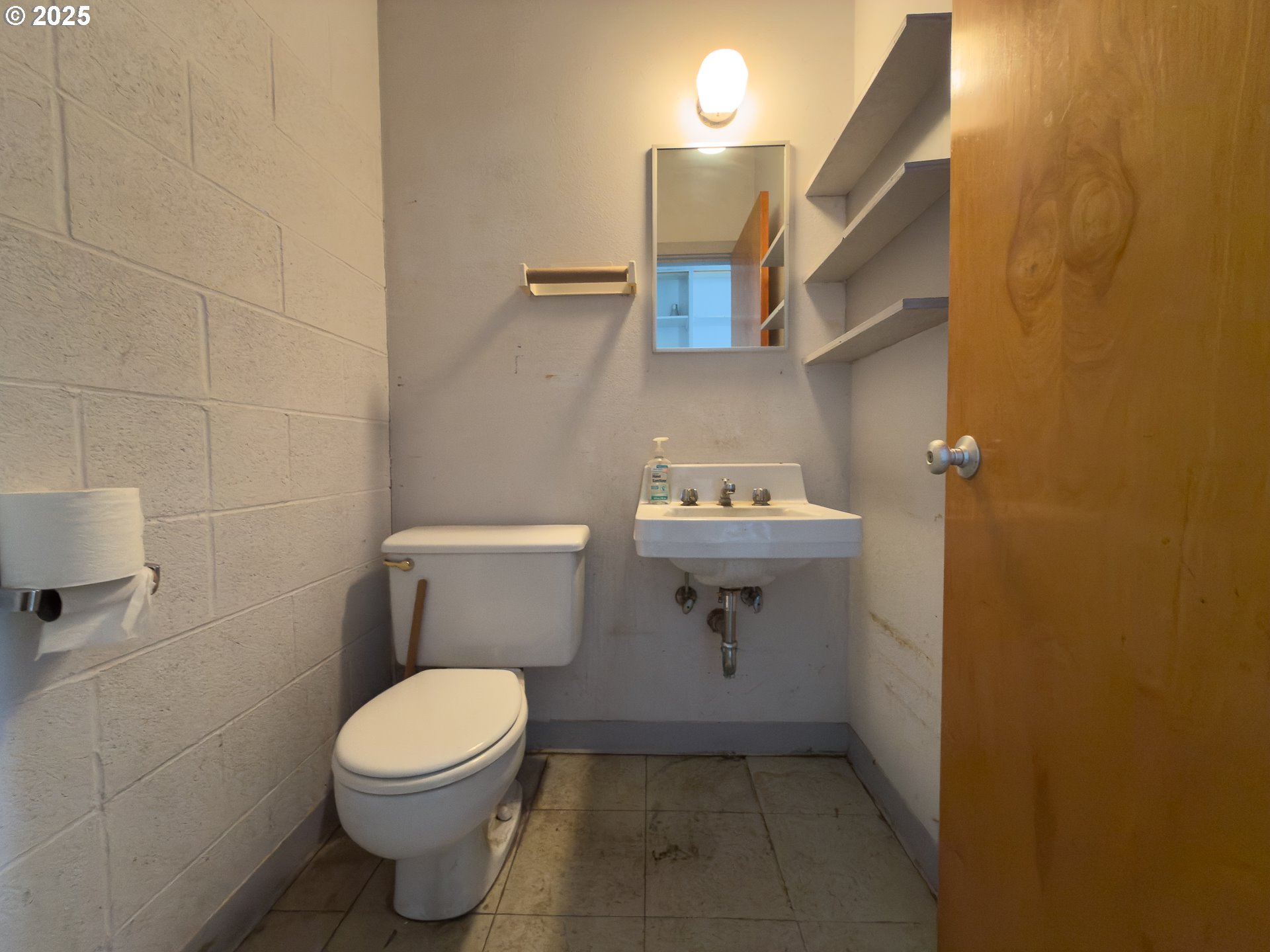 1092 ALABAMA AVE SE, Bandon