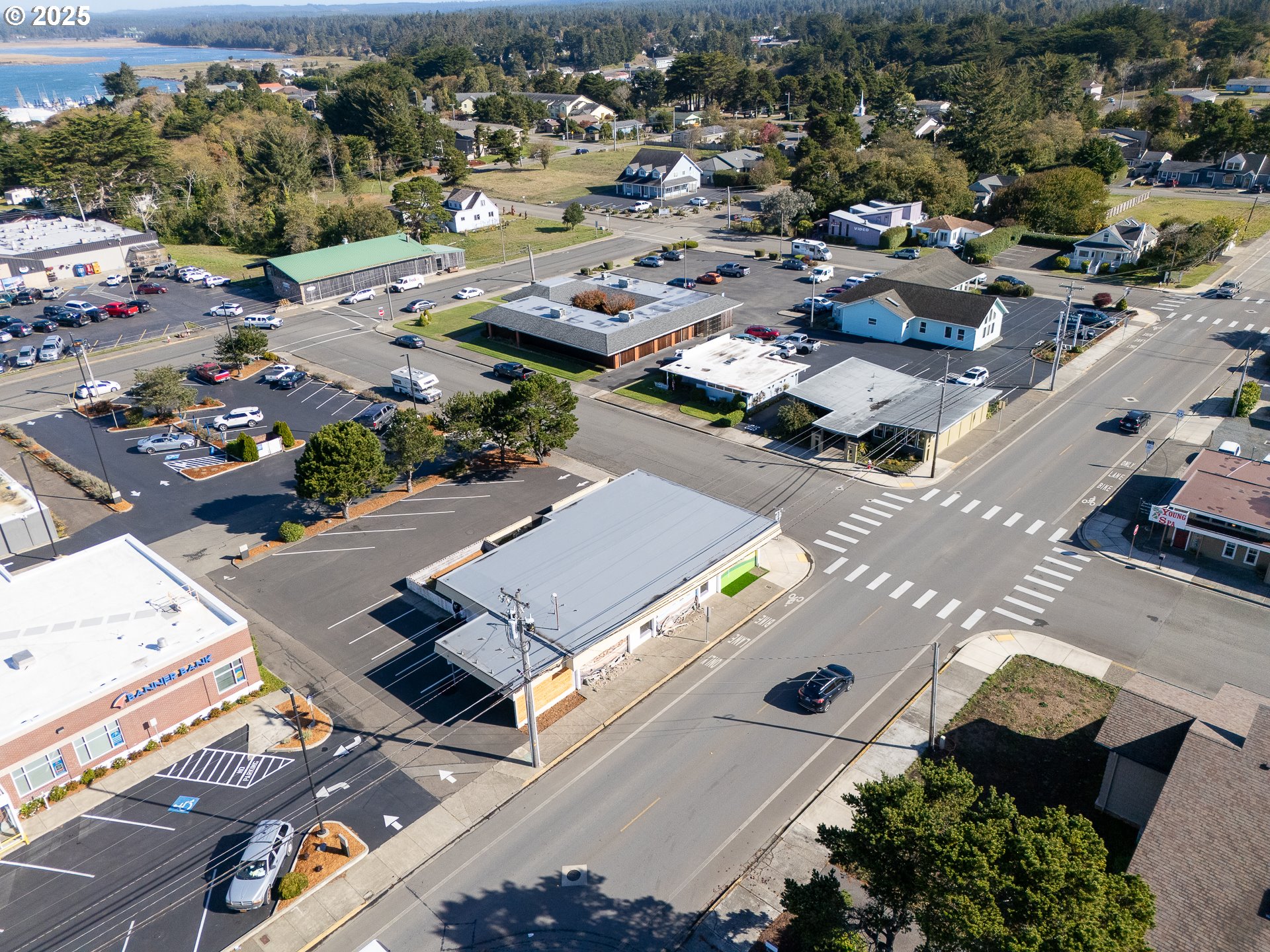1092 ALABAMA AVE SE, Bandon