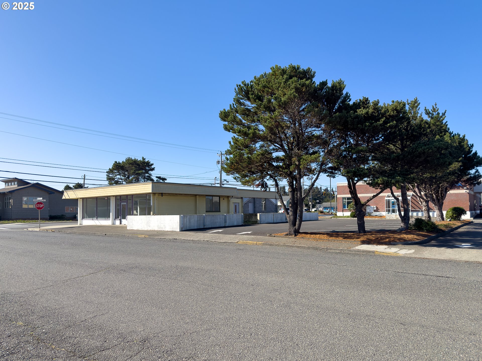 1092 ALABAMA AVE SE, Bandon