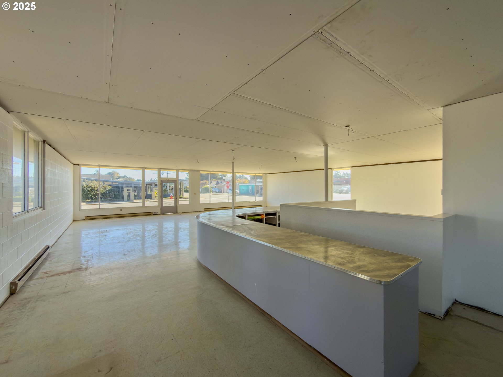1092 ALABAMA AVE SE, Bandon