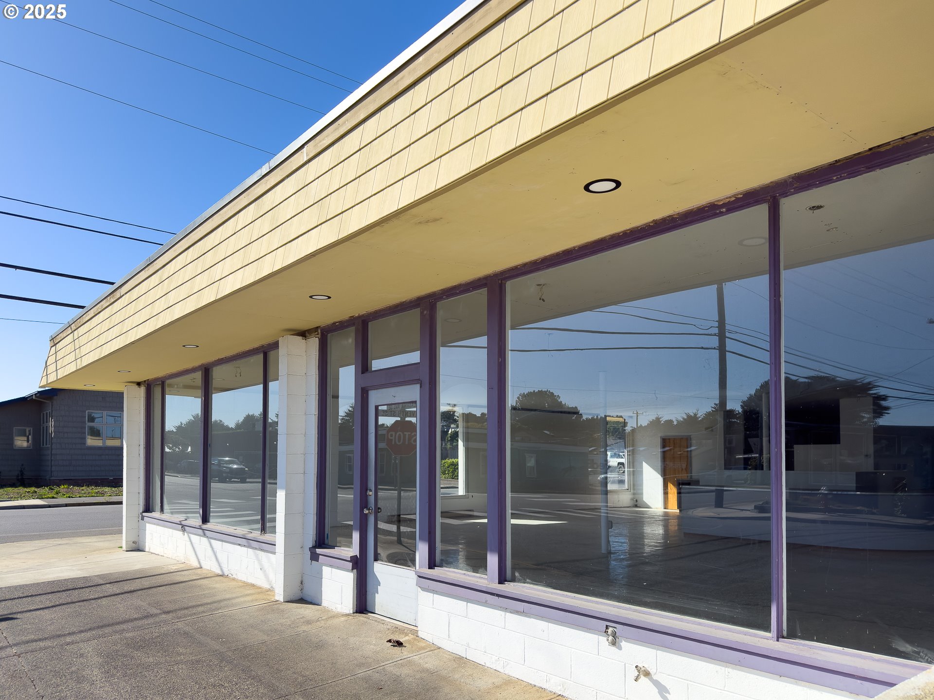 1092 ALABAMA AVE SE, Bandon