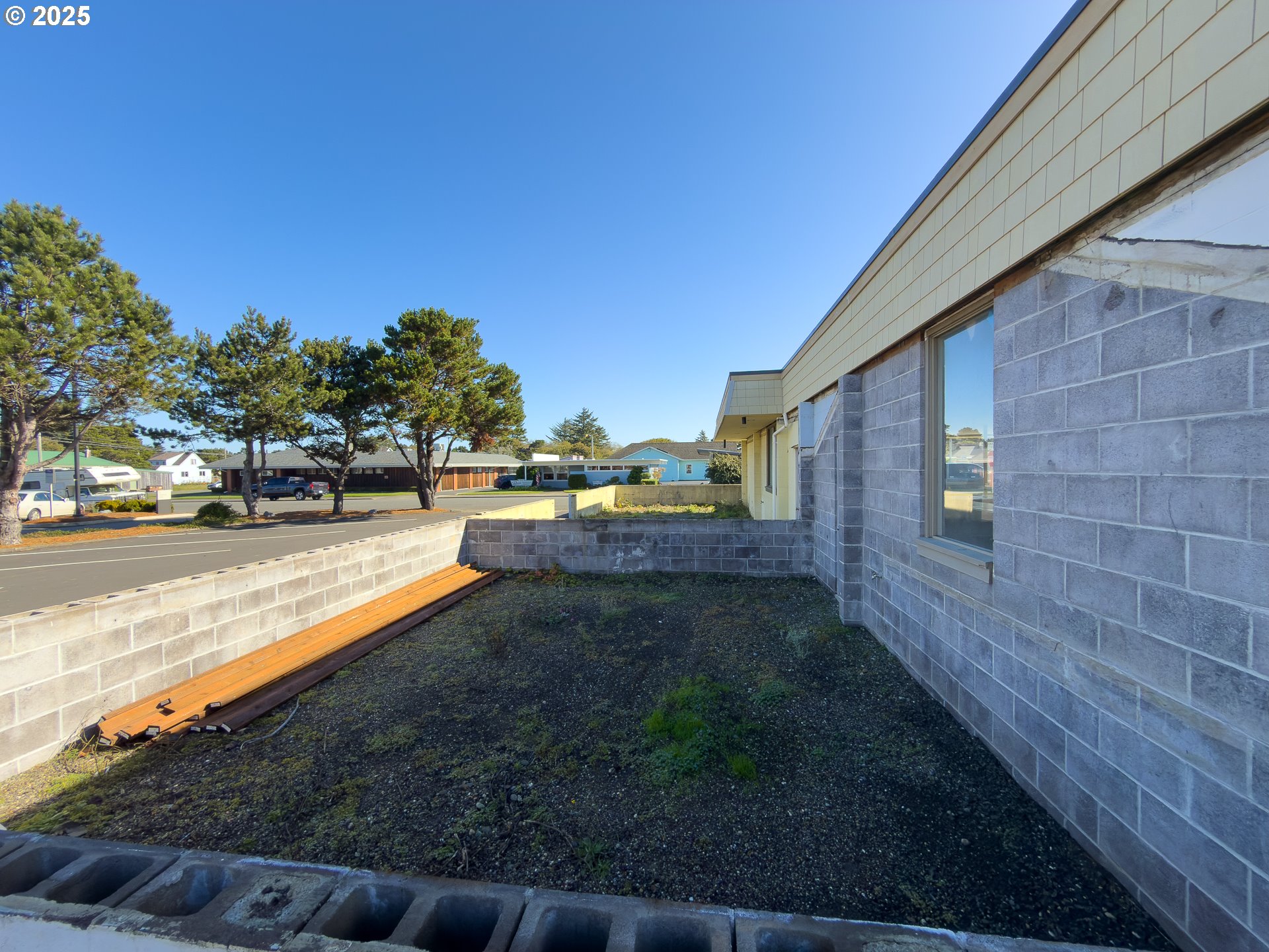 1092 ALABAMA AVE SE, Bandon