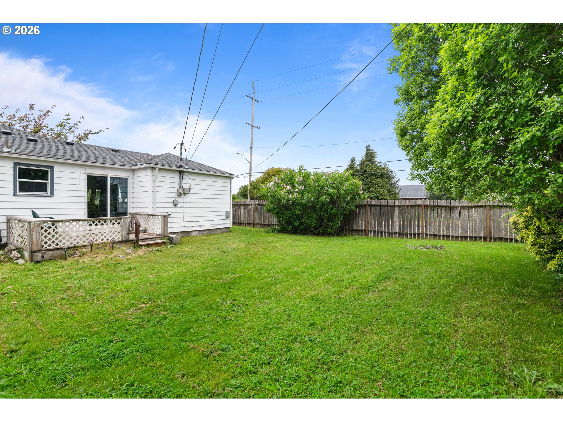 993 SALMON AVE