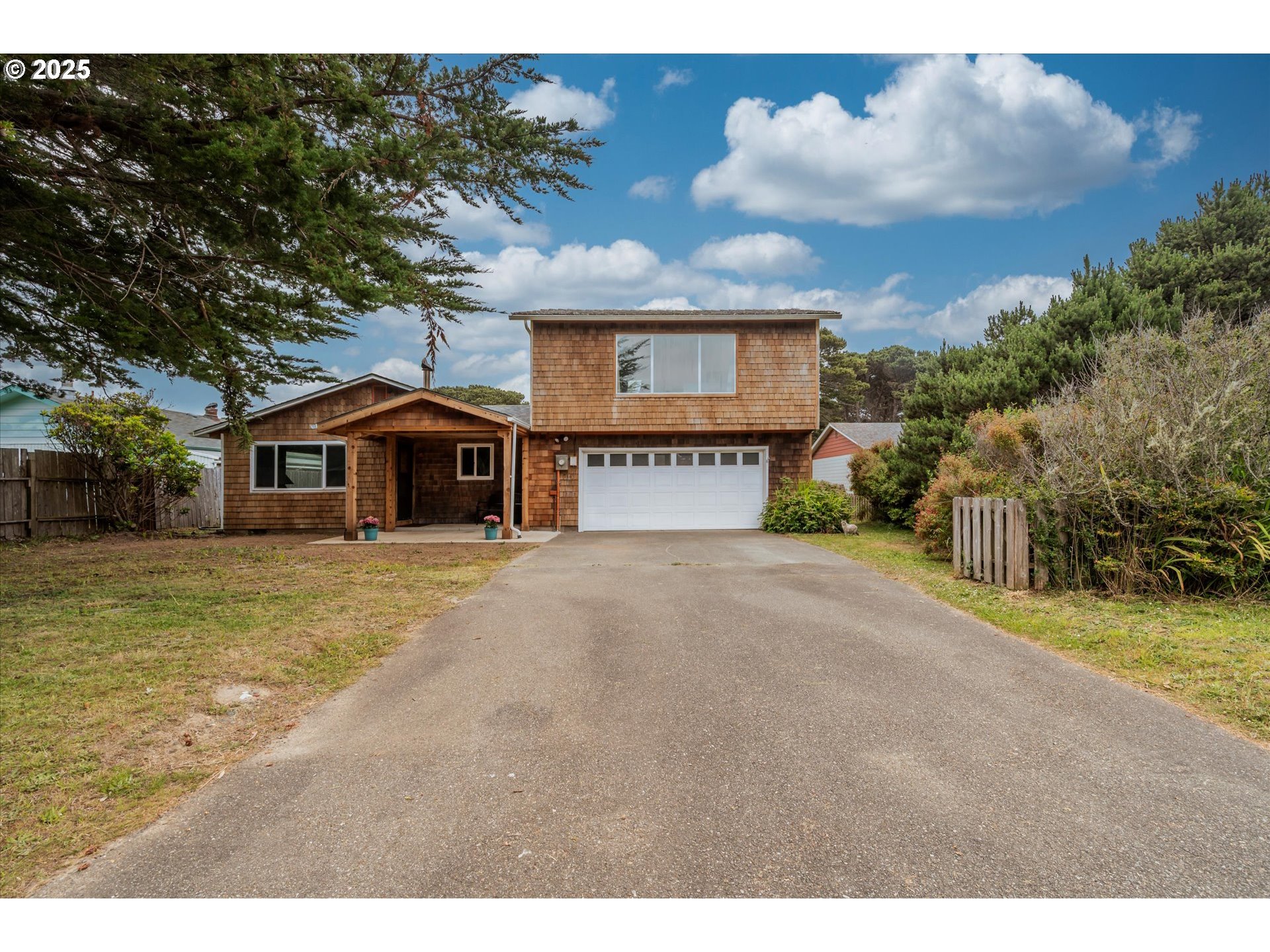 1145 NEWPORT AVE SW, Bandon