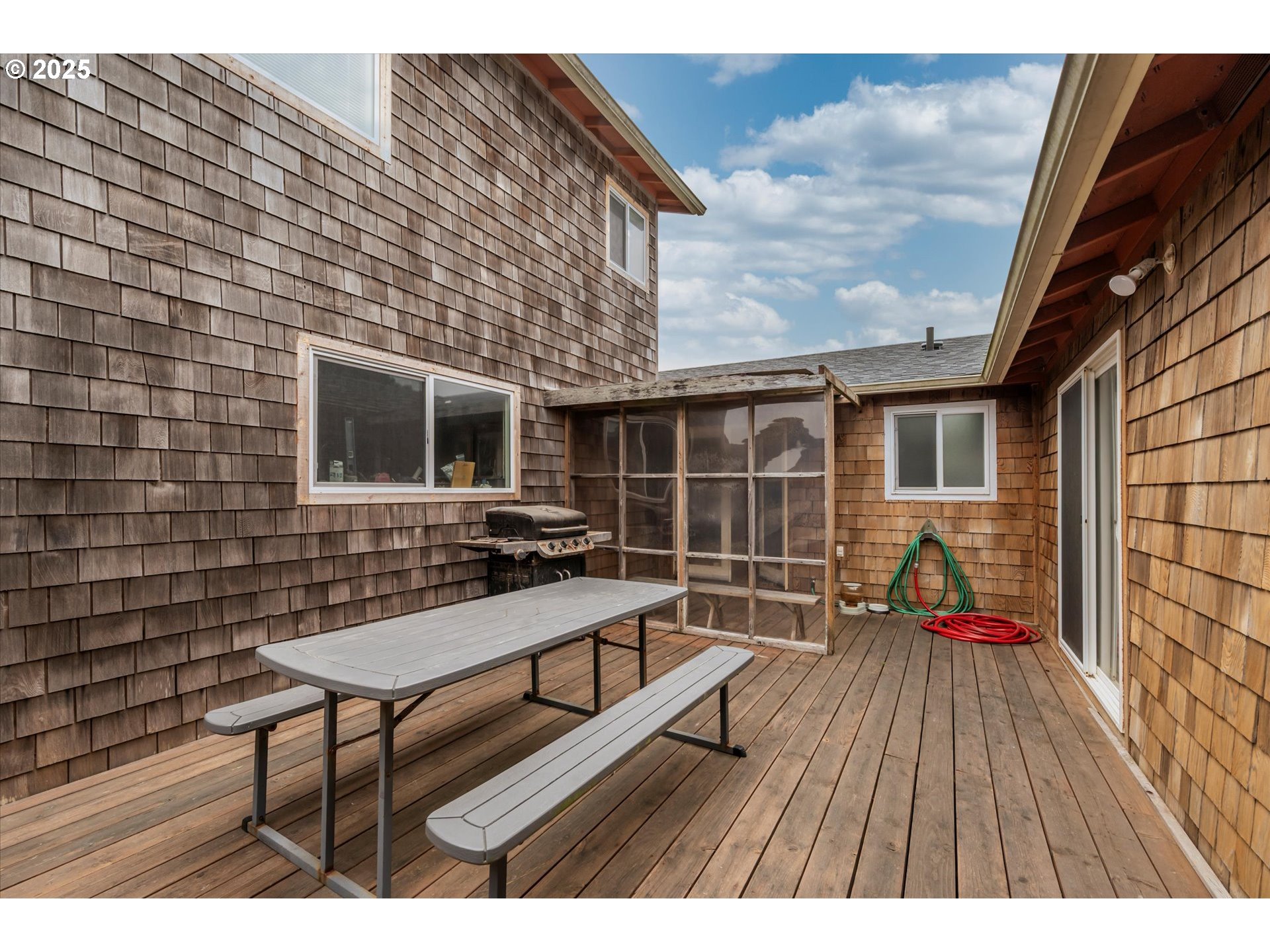 1145 NEWPORT AVE SW, Bandon