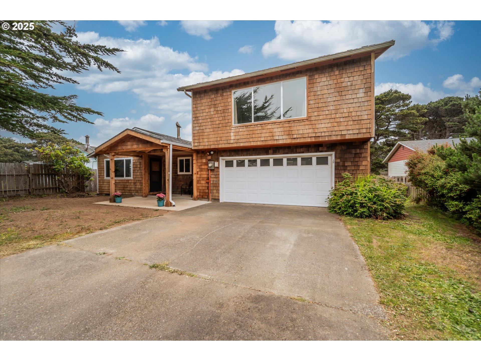 1145 NEWPORT AVE SW, Bandon