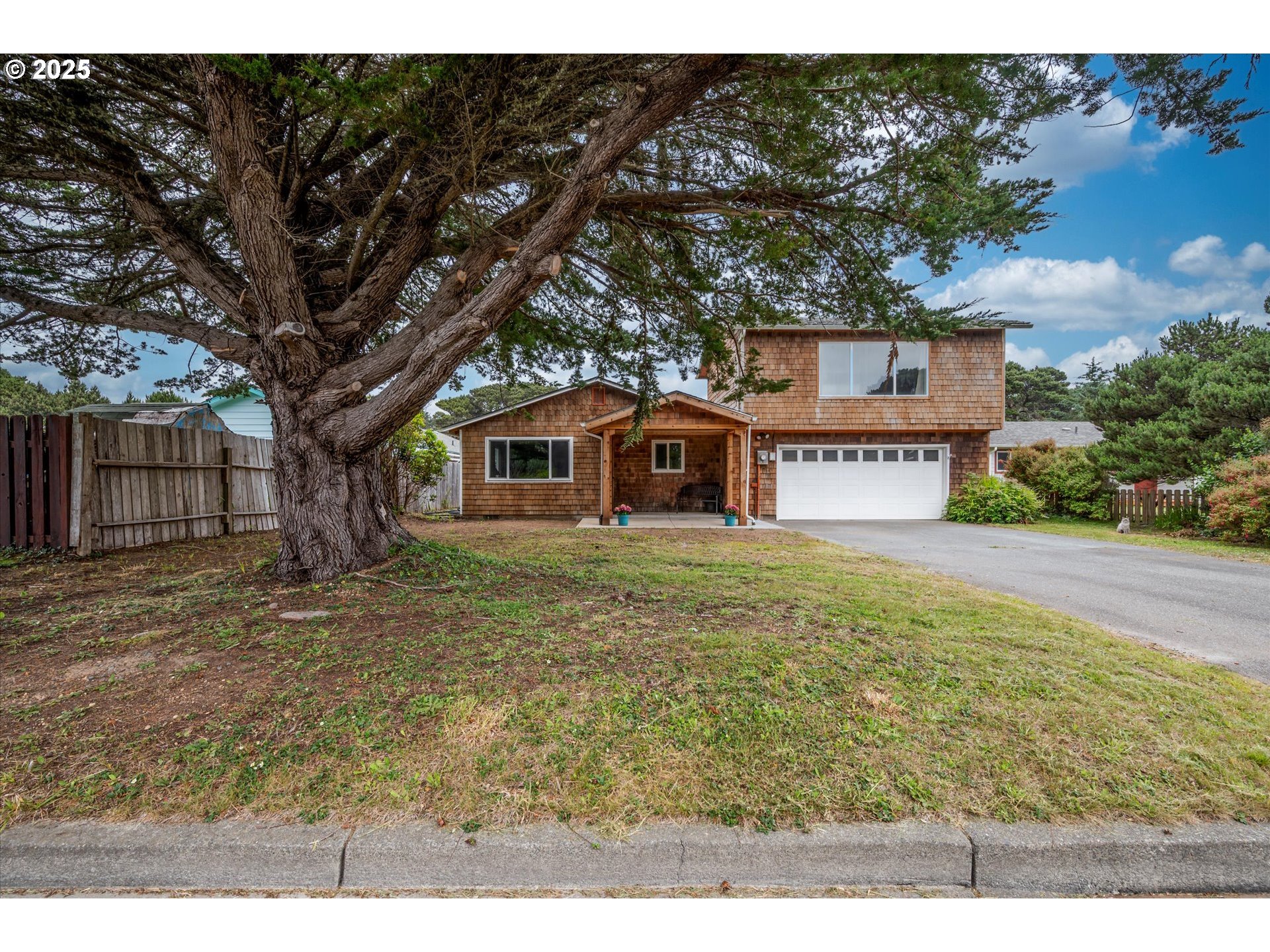 1145 NEWPORT AVE SW, Bandon