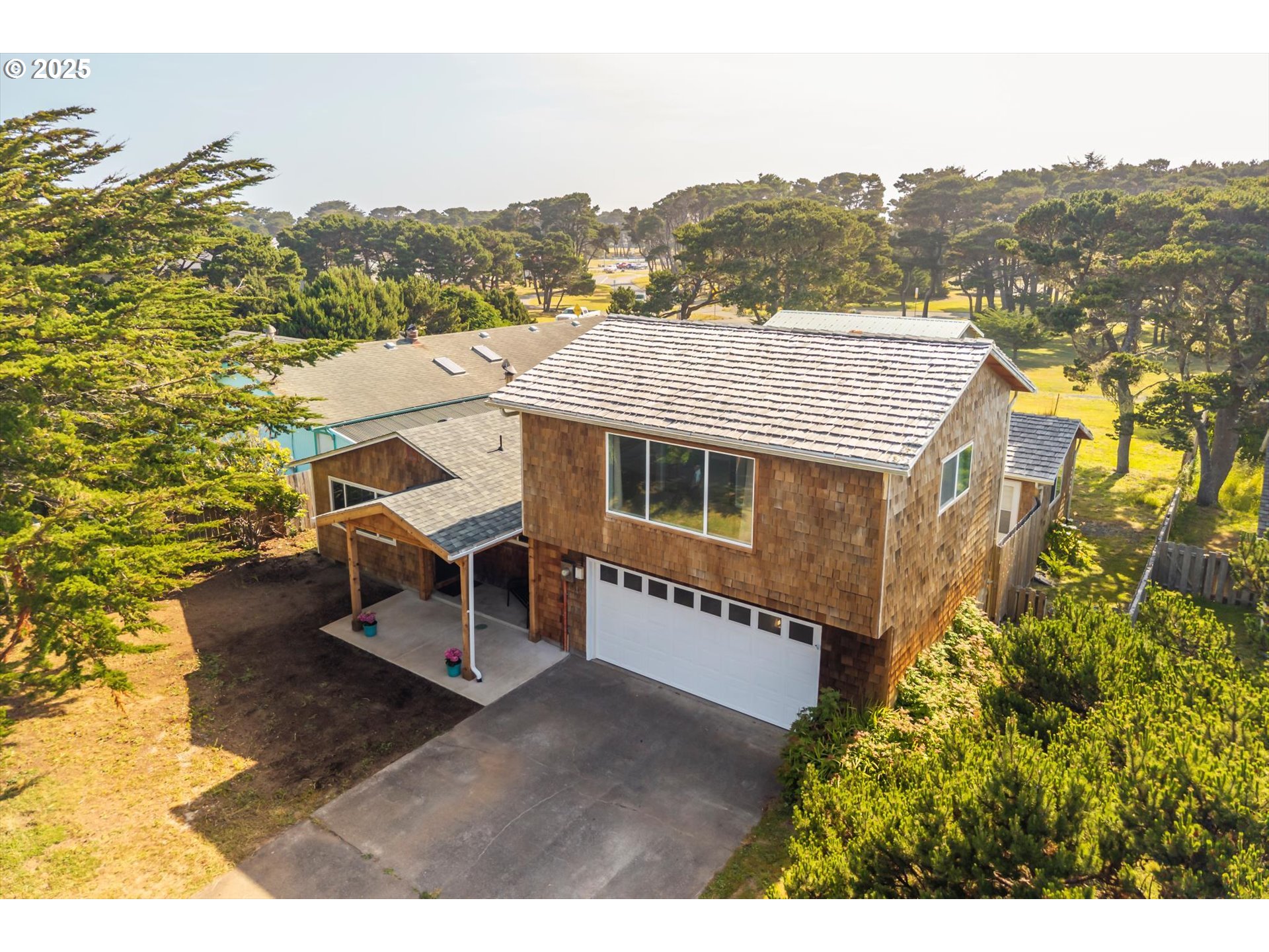 1145 NEWPORT AVE SW, Bandon
