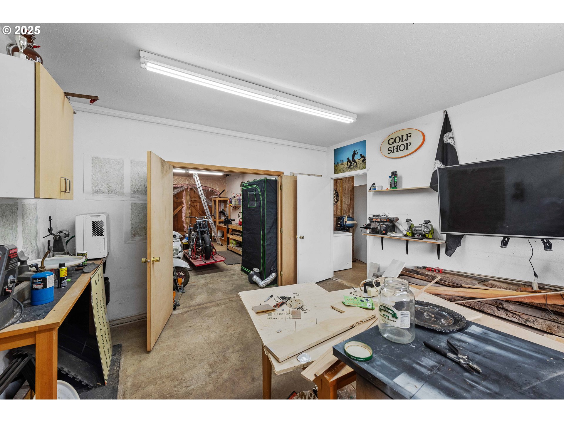 1023 MICHIGAN AVE NE