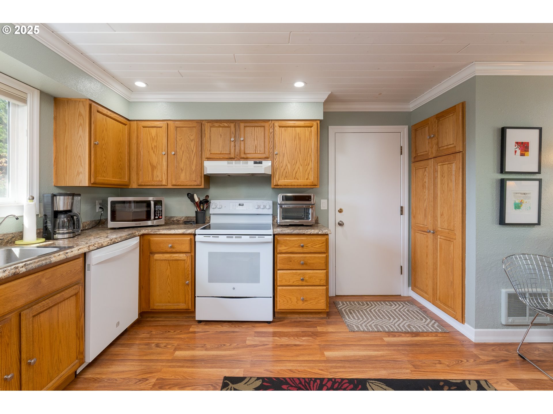 665 Edison Ave SW