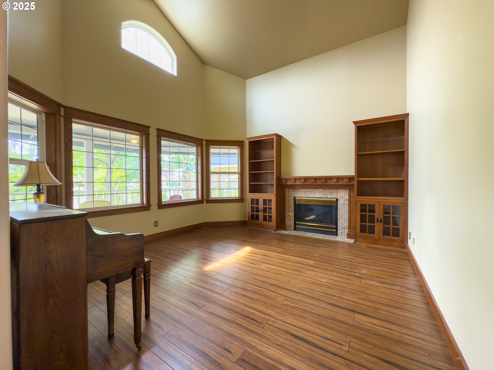 1291 MONTECELLO DR
