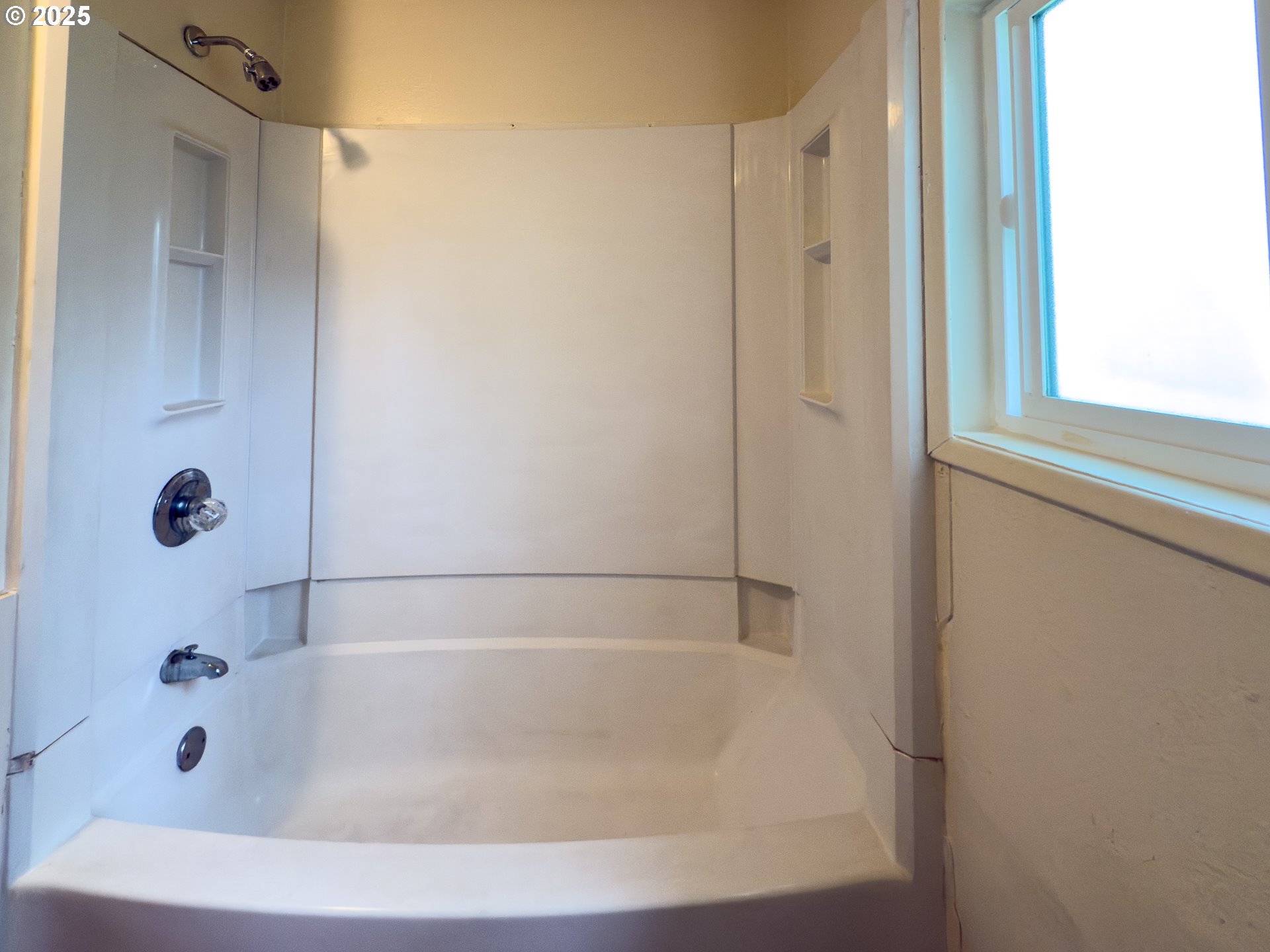 WEST BANDON DUPLEX - OWNER WILL FINANCE!