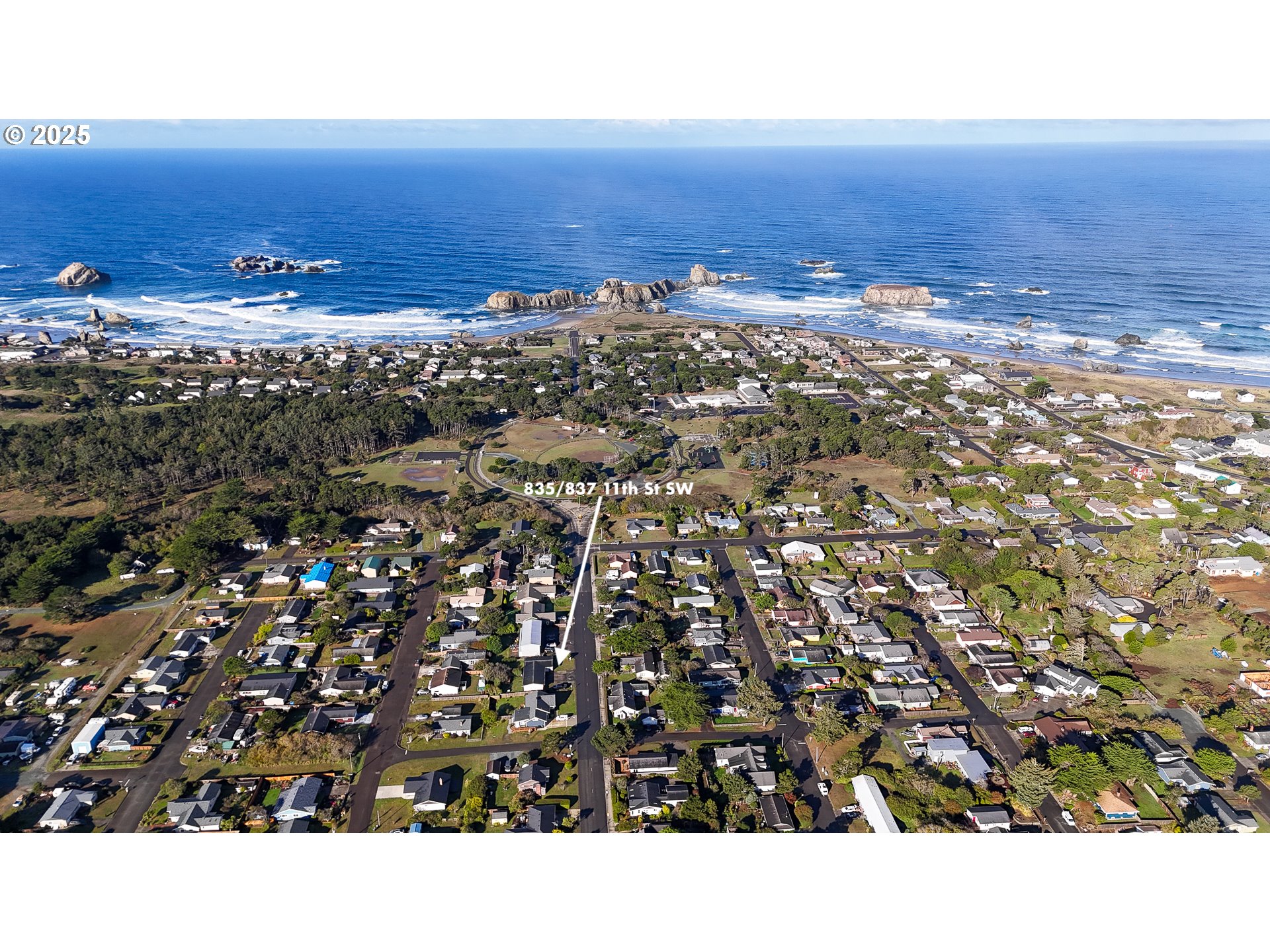 WEST BANDON DUPLEX - OWNER WILL FINANCE!