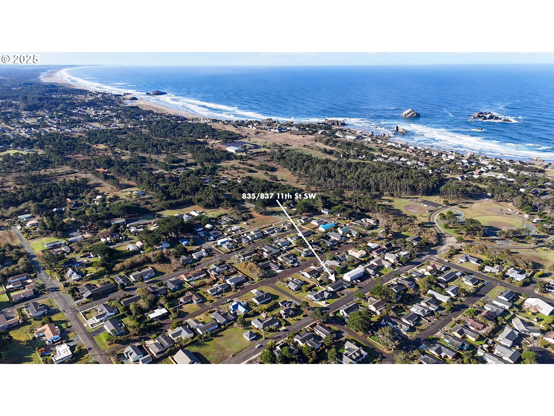 WEST BANDON DUPLEX - OWNER WILL FINANCE!