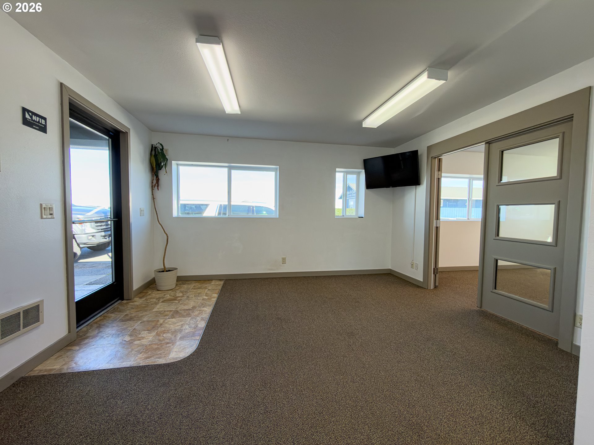 125 BALTIMORE AVE SE