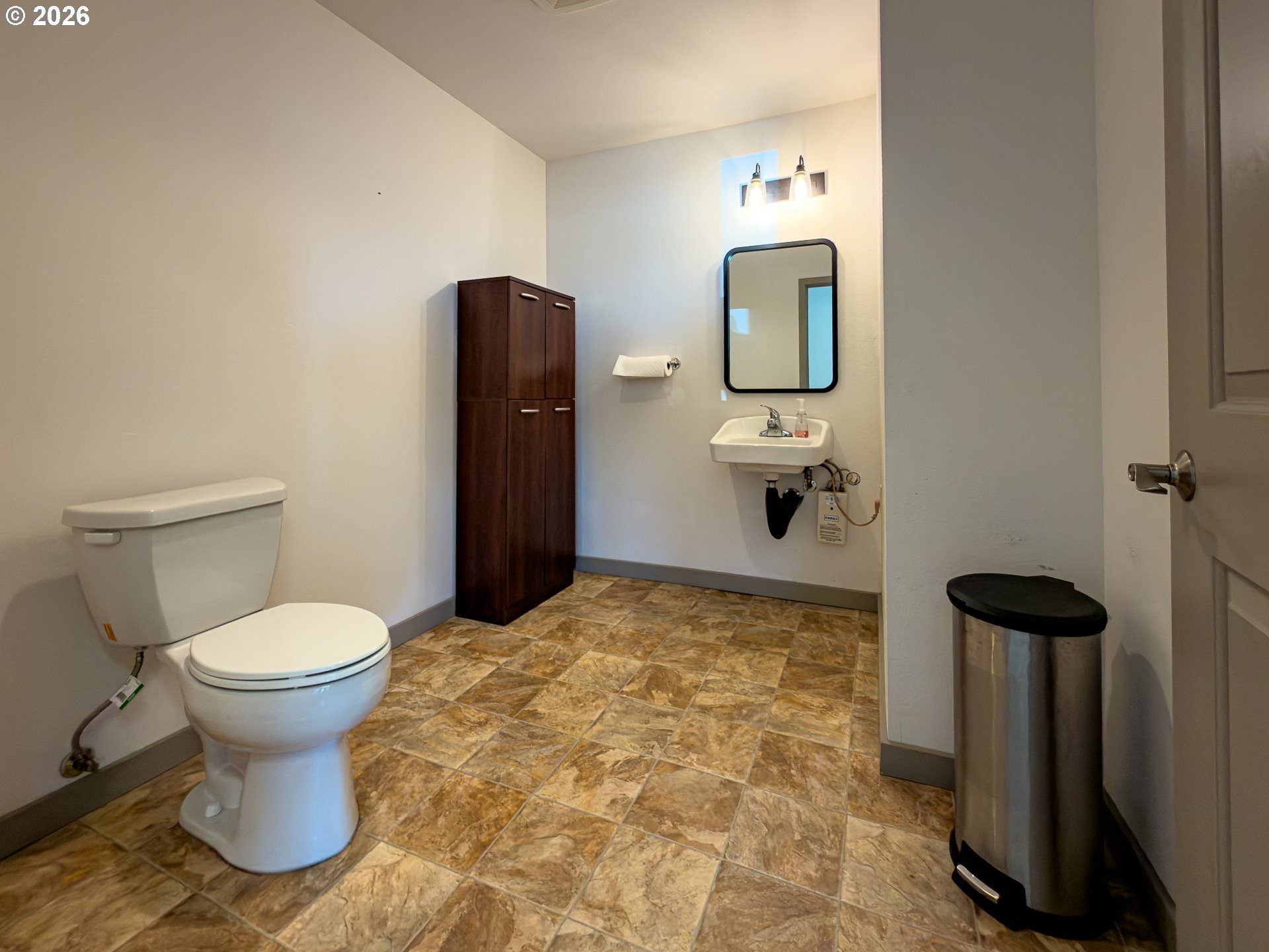 125 BALTIMORE AVE SE