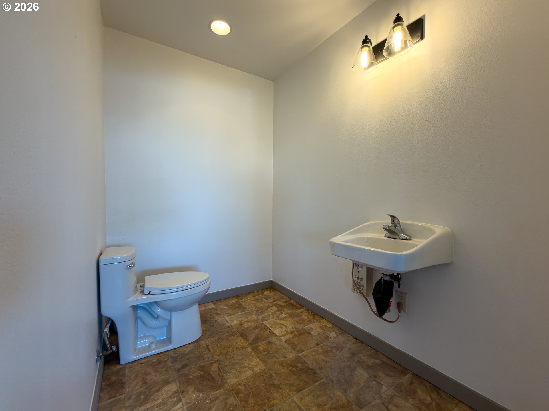 125 BALTIMORE AVE SE