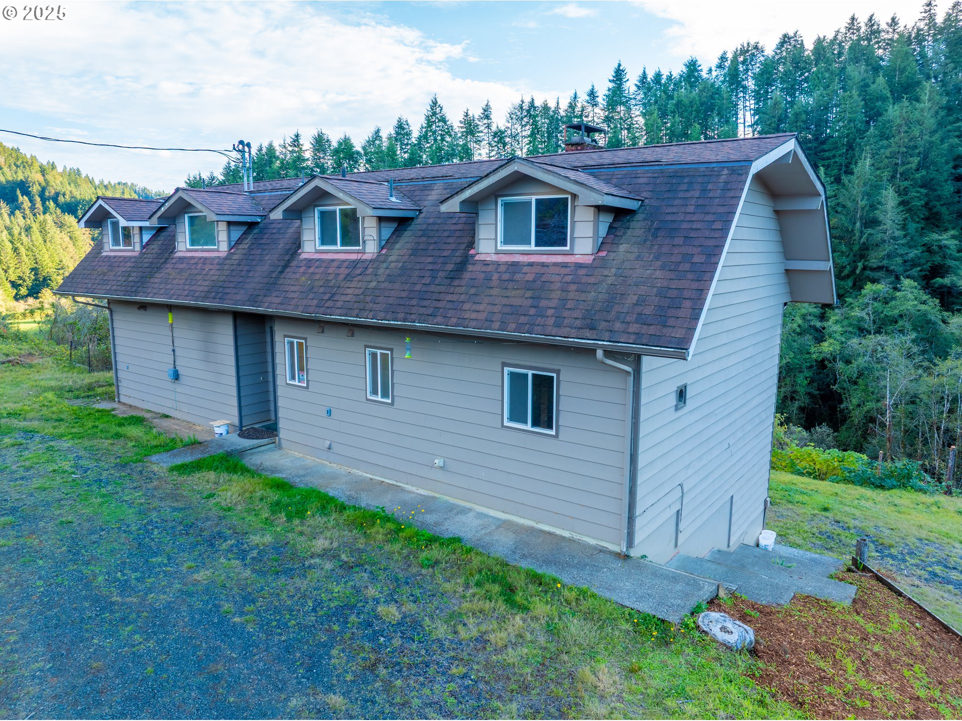 604 THORTON OAR LN, Reedsport