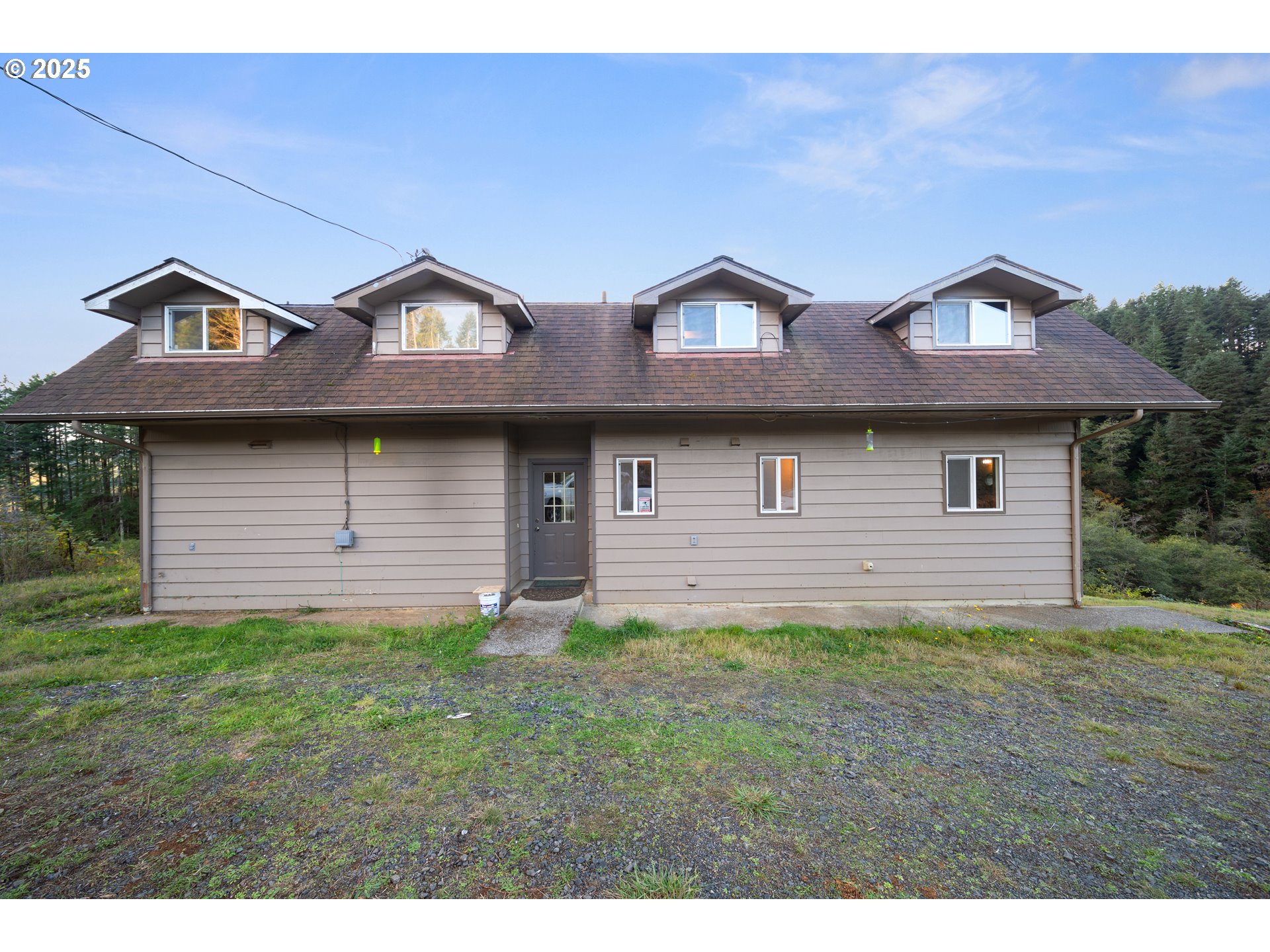 604 THORTON OAR LN, Reedsport