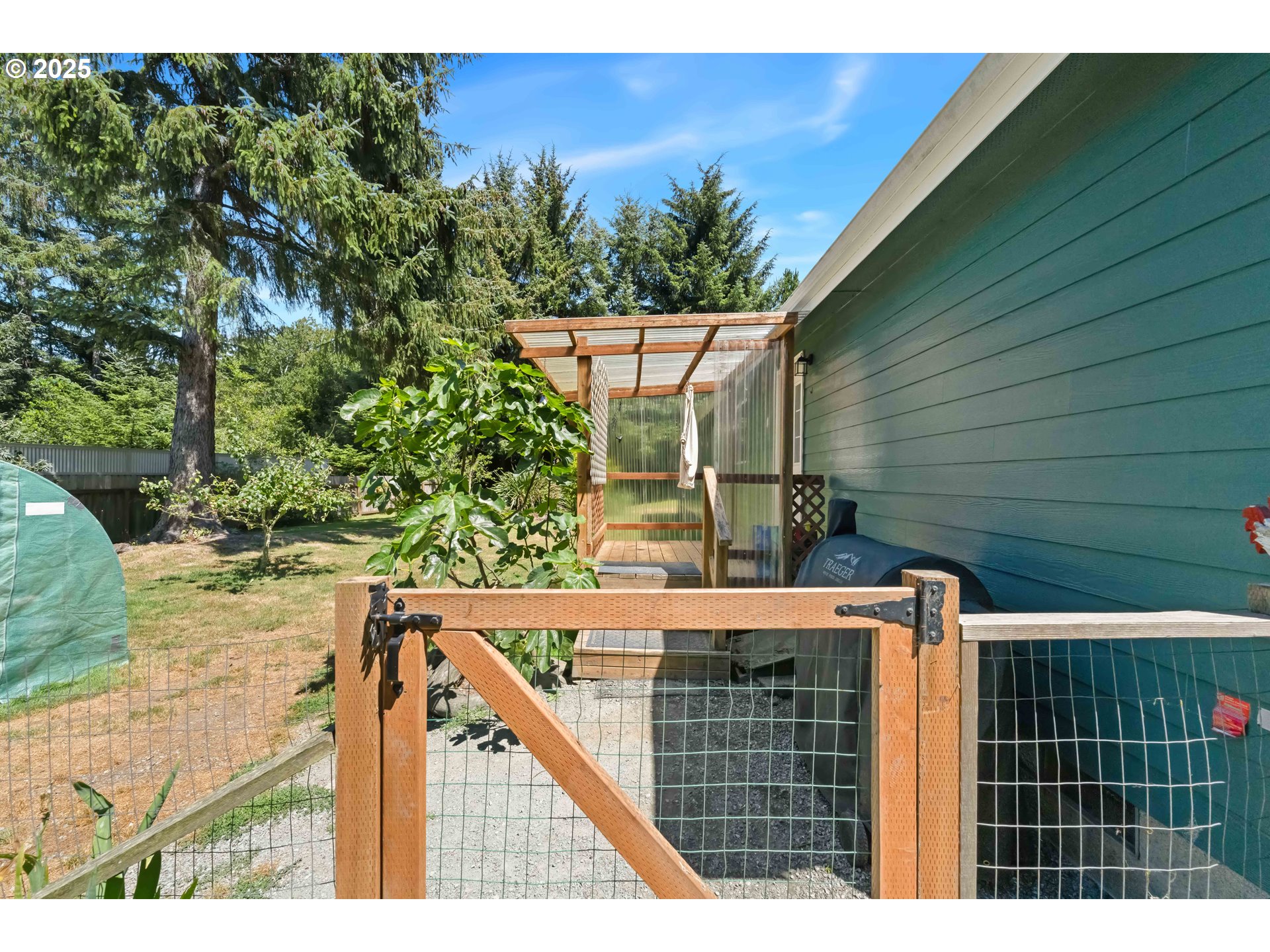 Immaculate 4 Bedroom Home On Spacious .62AC Lot!