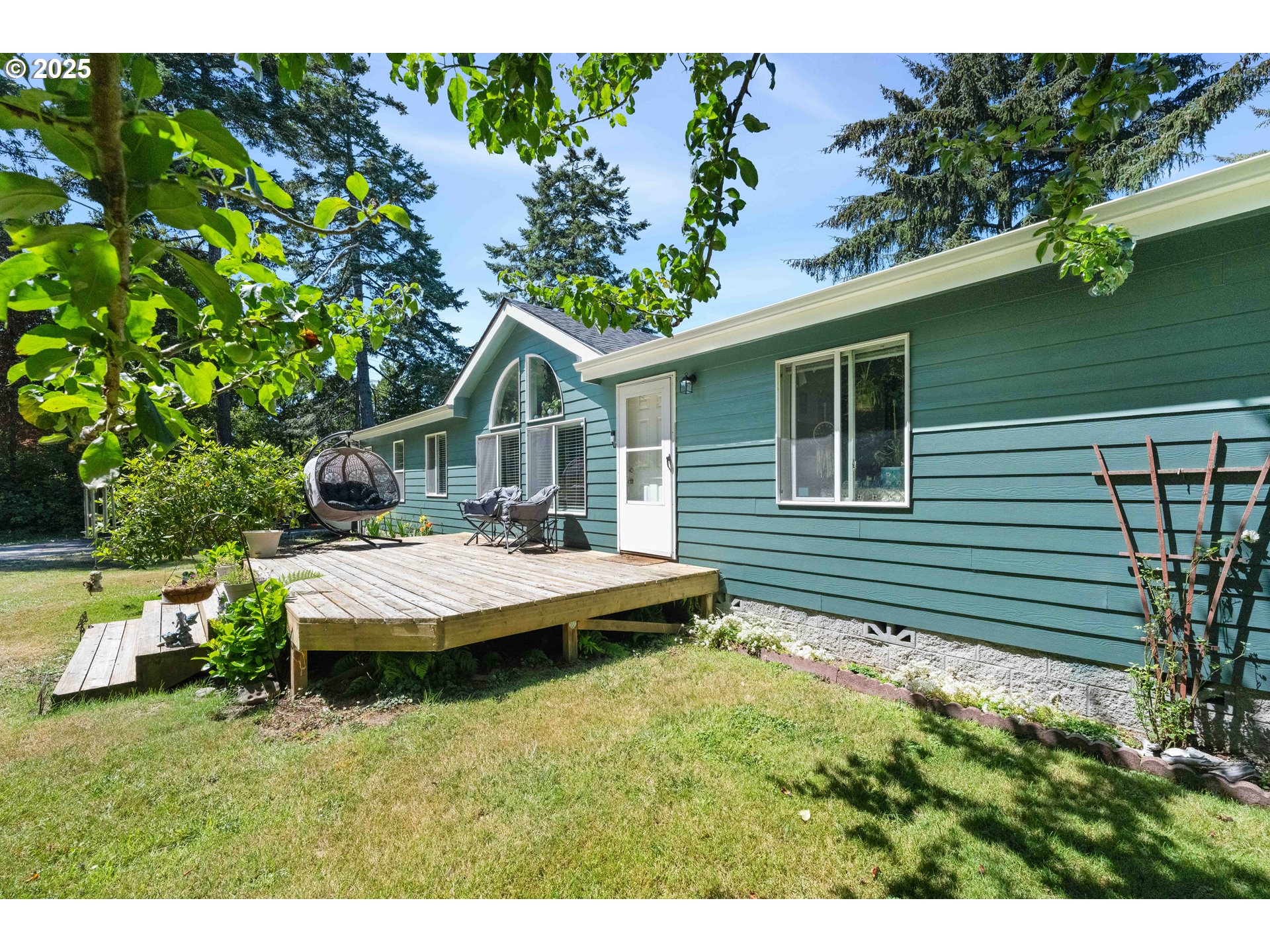 Immaculate 4 Bedroom Home On Spacious .62AC Lot!