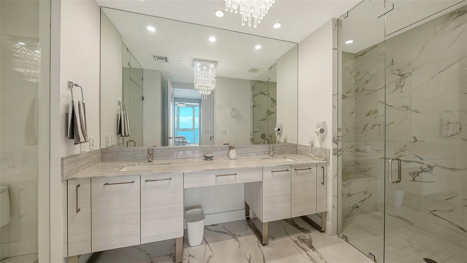 1155 N GULFSTREAM AVE #1106