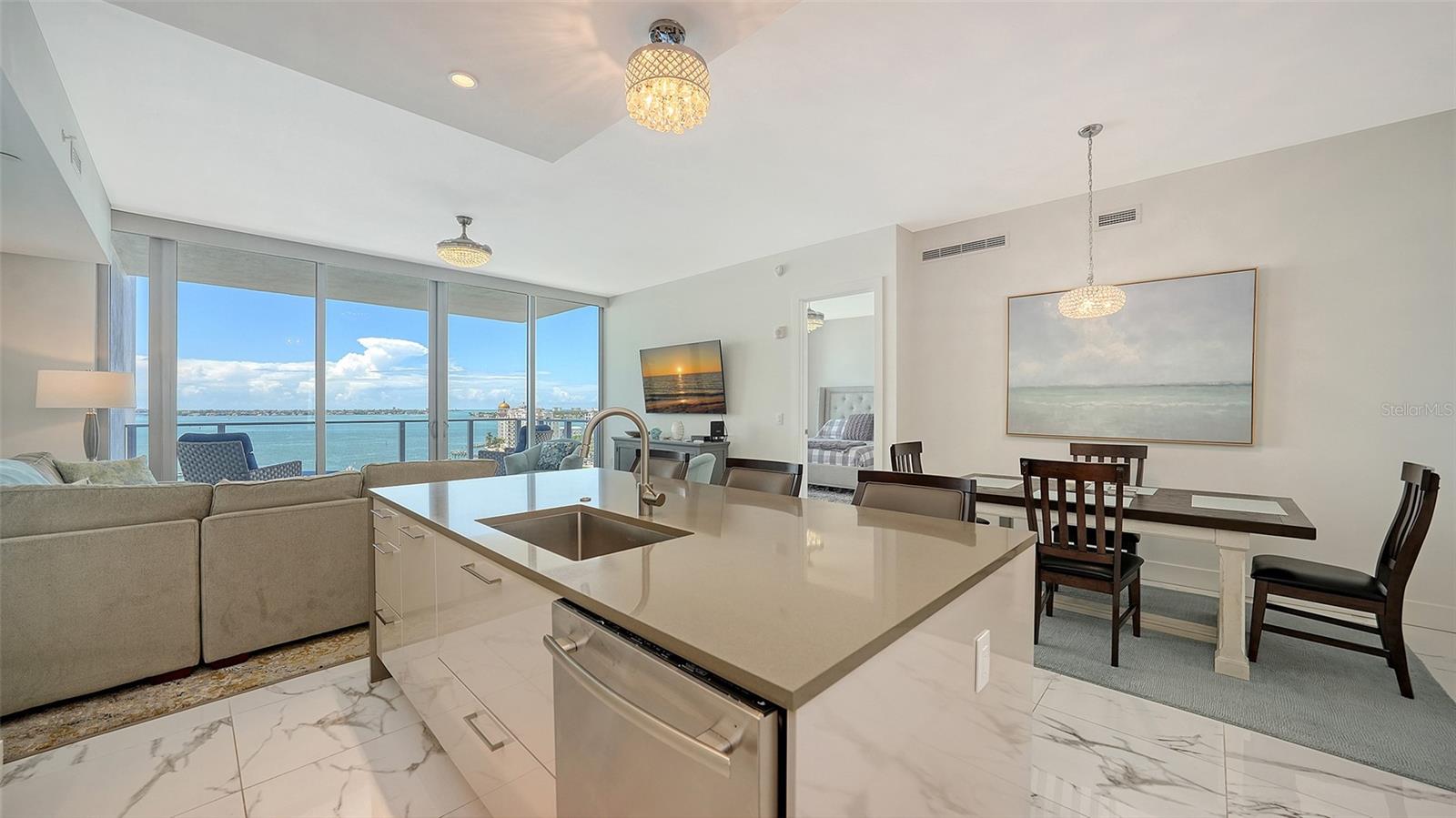 1155 N GULFSTREAM AVE #1106