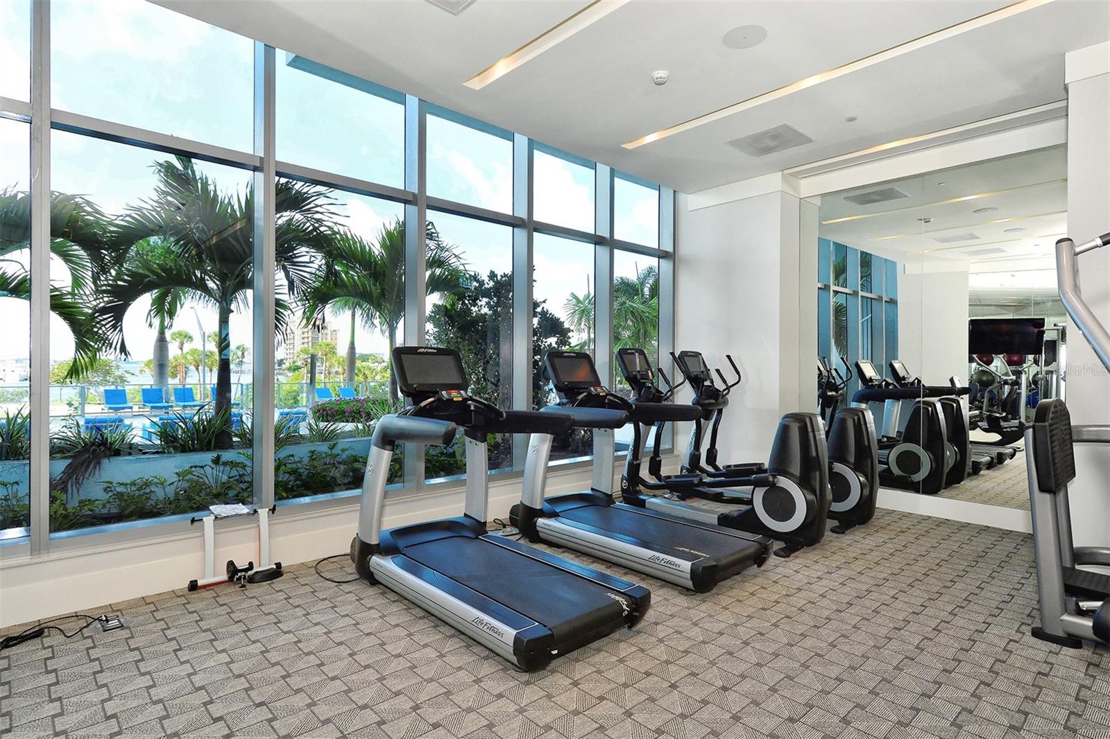 1155 N GULFSTREAM AVE #1106