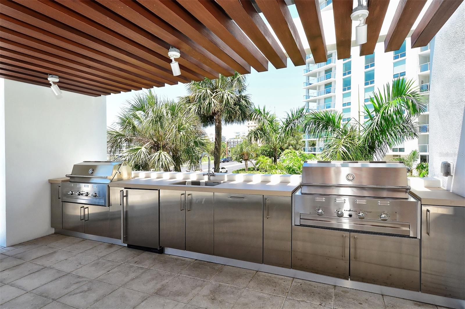 1155 N GULFSTREAM AVE #1106