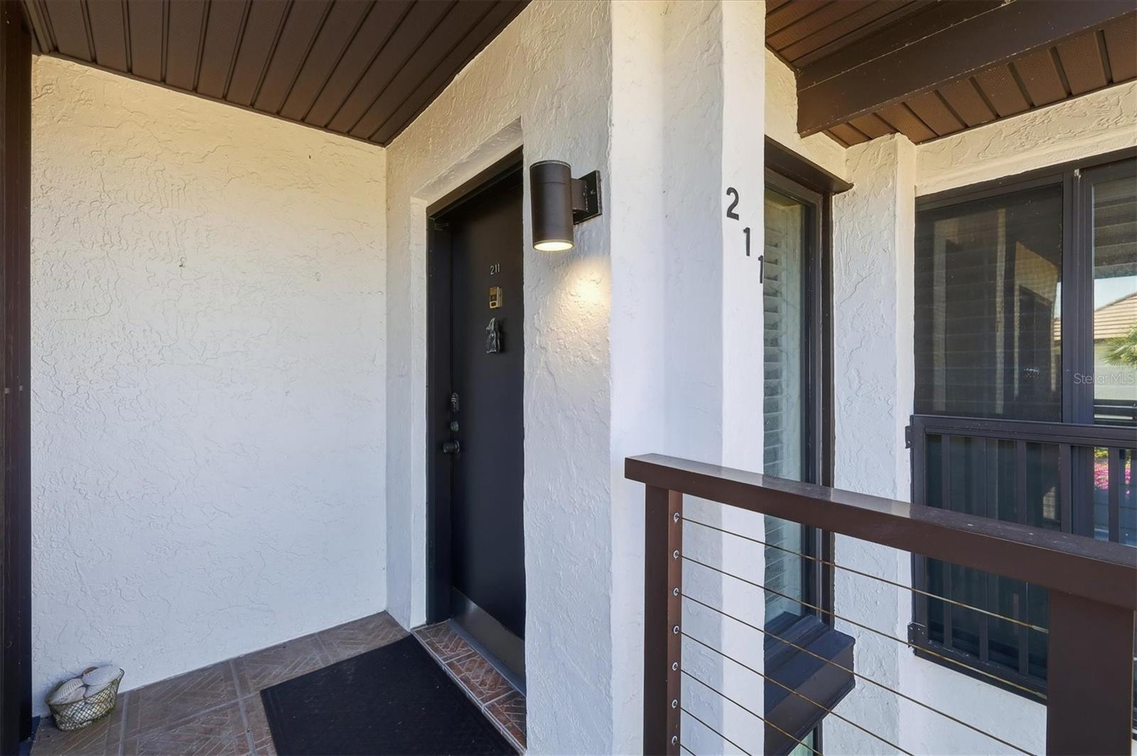 5393 GULF OF MEXICO DR #211