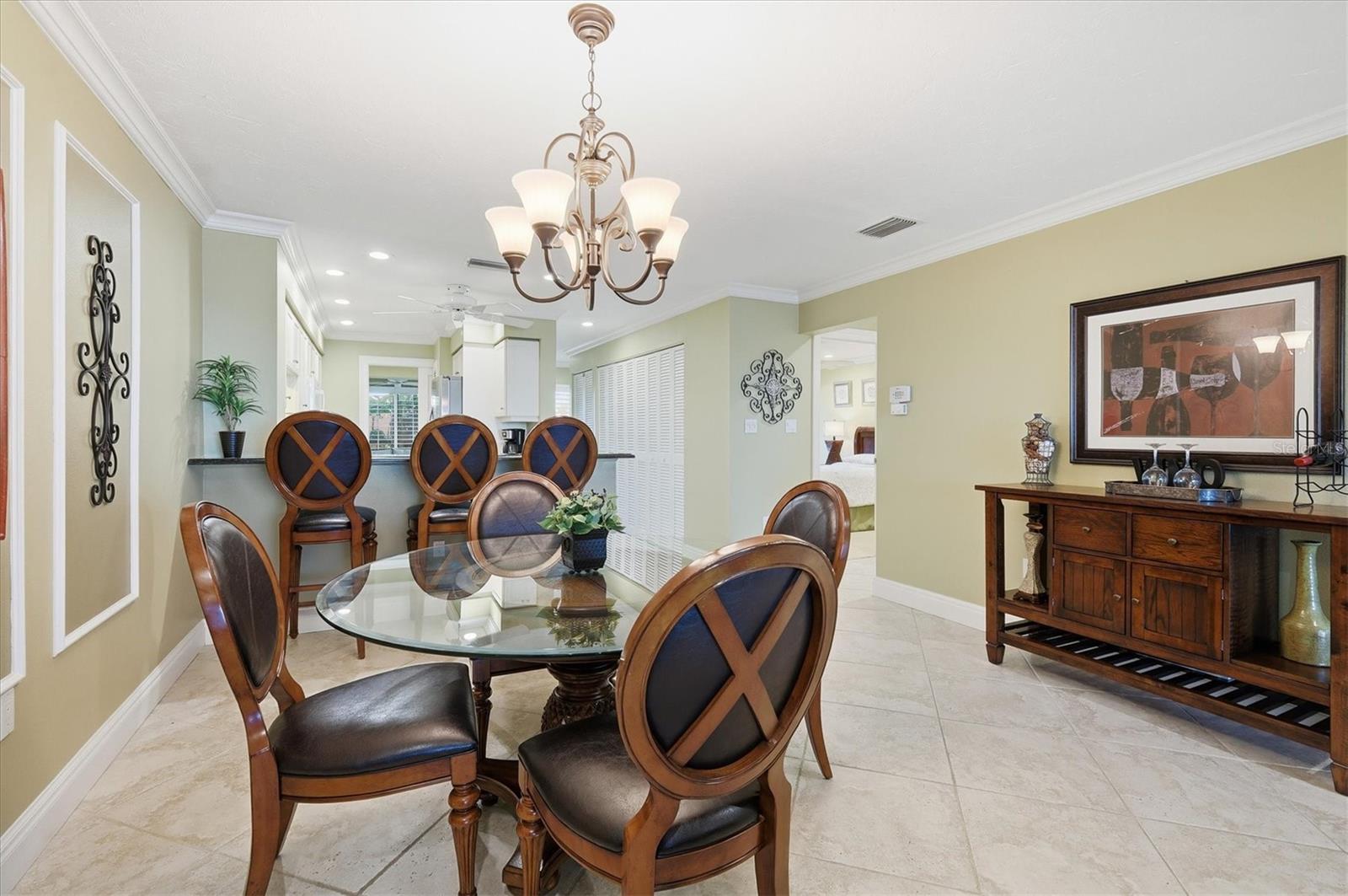 5393 GULF OF MEXICO DR #211