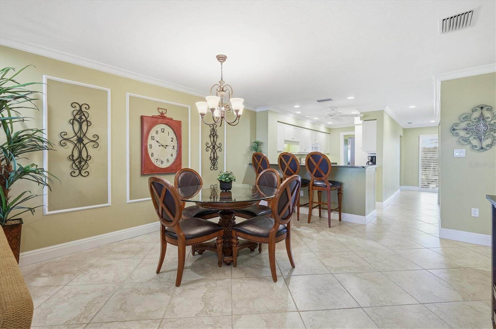 5393 GULF OF MEXICO DR #211