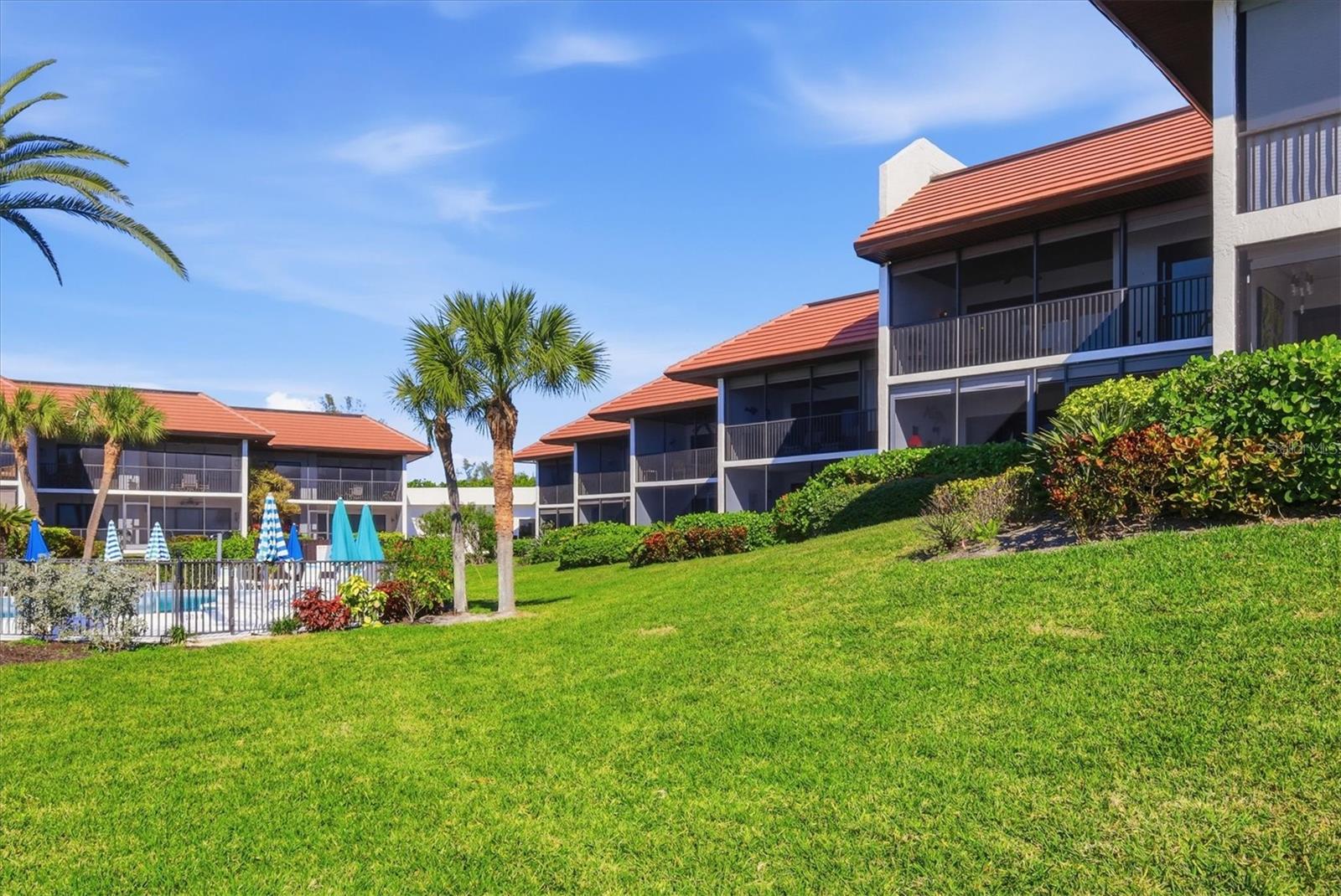 5393 GULF OF MEXICO DR #211