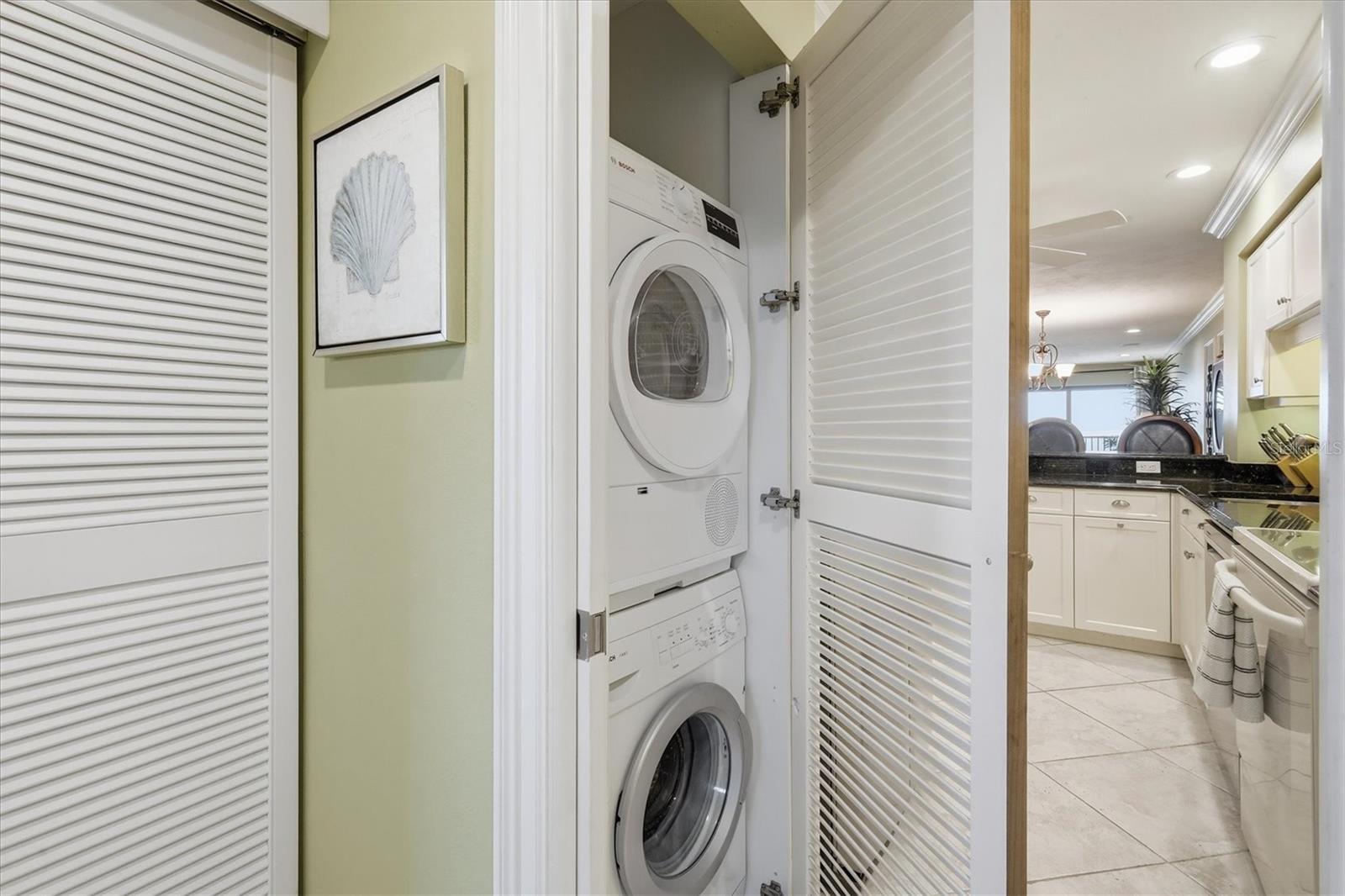 5393 GULF OF MEXICO DR #211