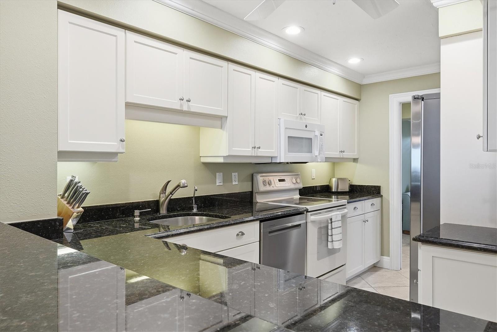 5393 GULF OF MEXICO DR #211