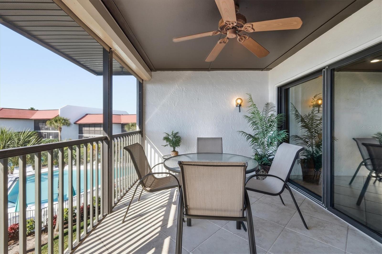 5393 GULF OF MEXICO DR #211