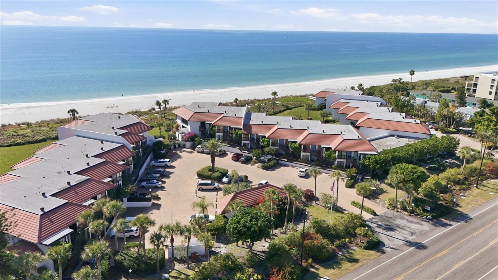 5393 GULF OF MEXICO DR #211