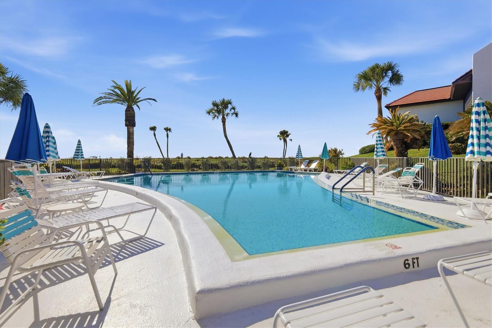 5393 GULF OF MEXICO DR #211